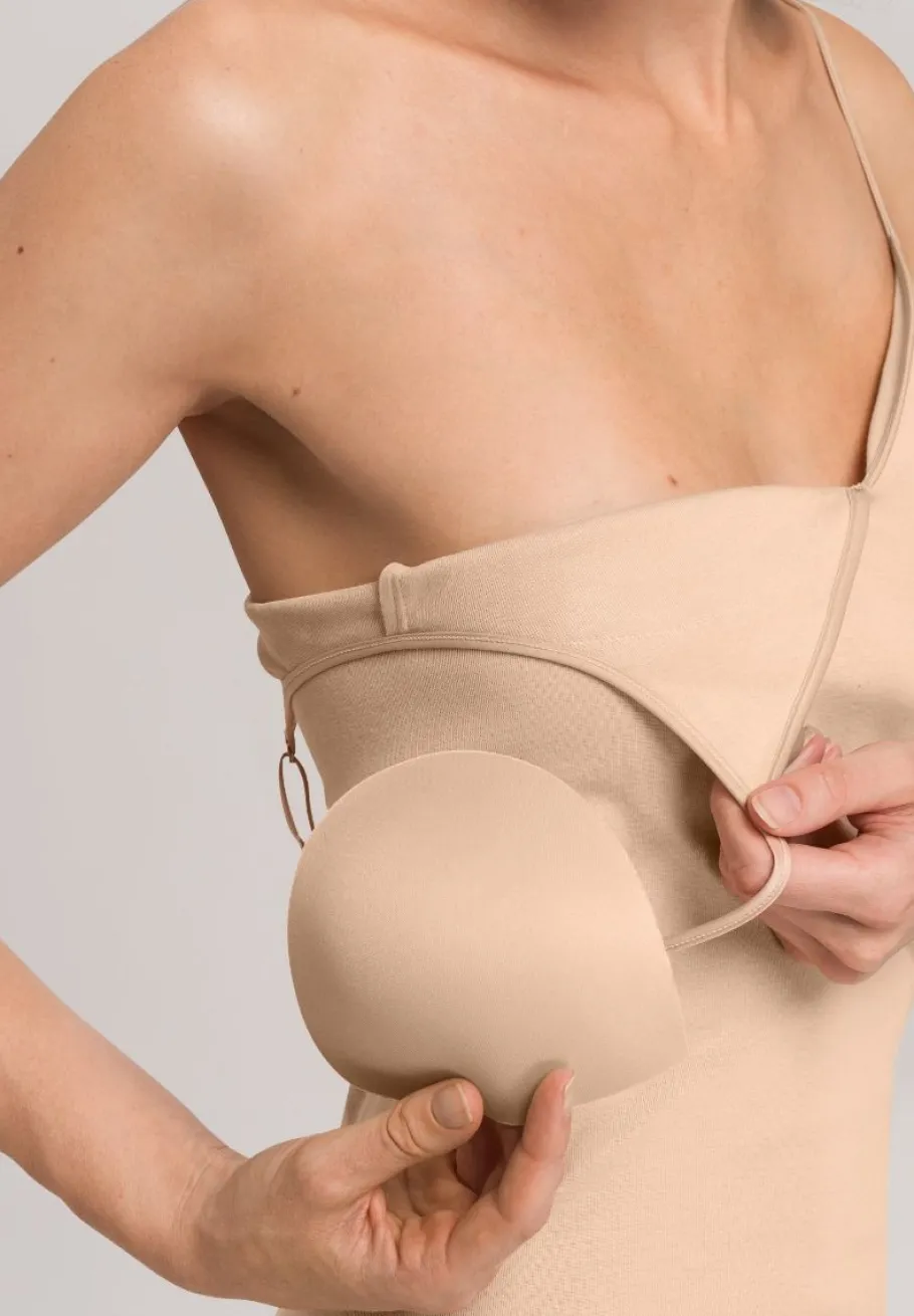 hanro___spaghetti_top_pad_6.webp Hanro - Spaghetti Top Padded - Cotton Seamless Beige^Dame Undertøj