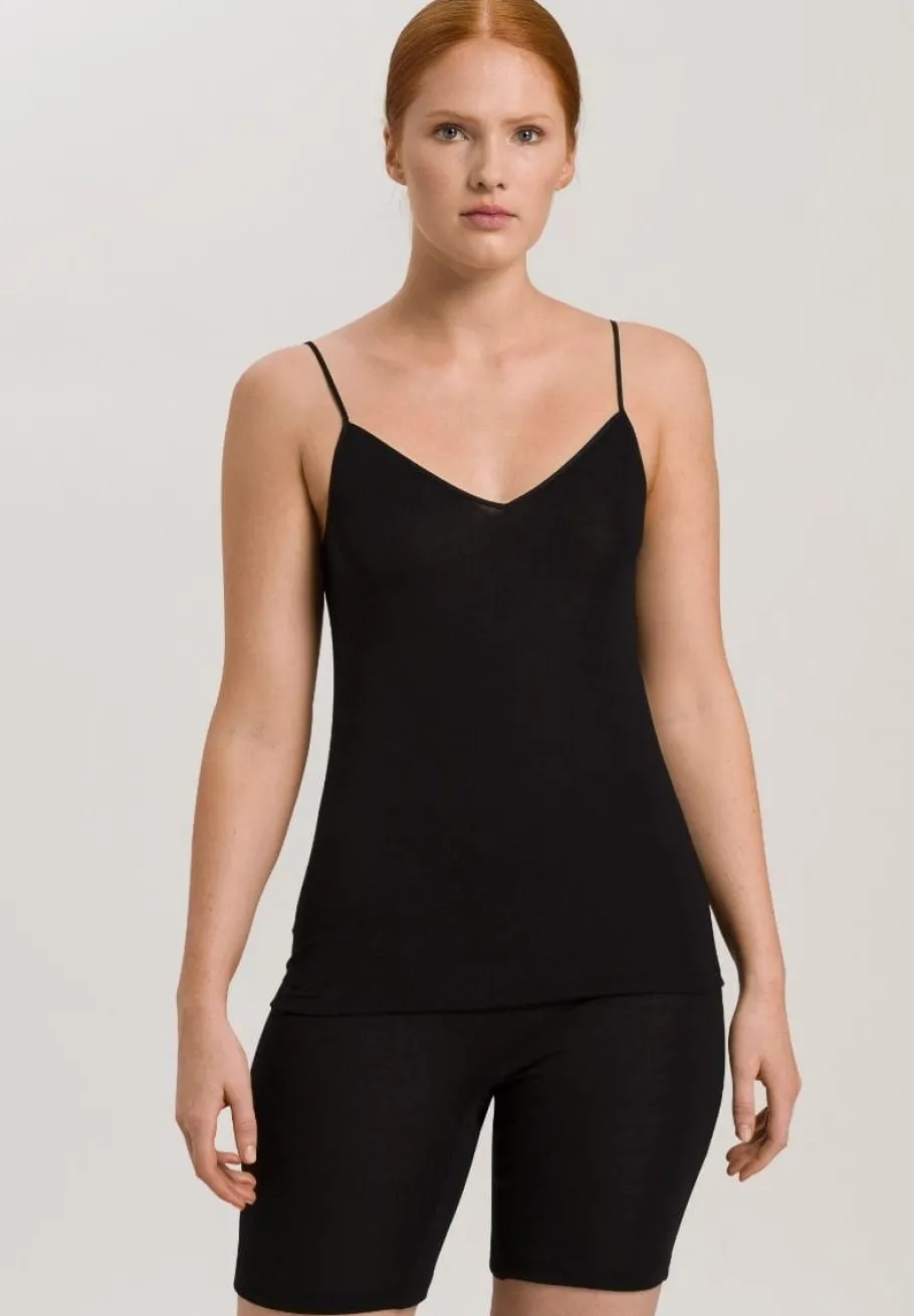 hanro__woolen_silk_camiso_2.webp Hanro - Woolen Silk Camisole - Black^Dame Undertøj