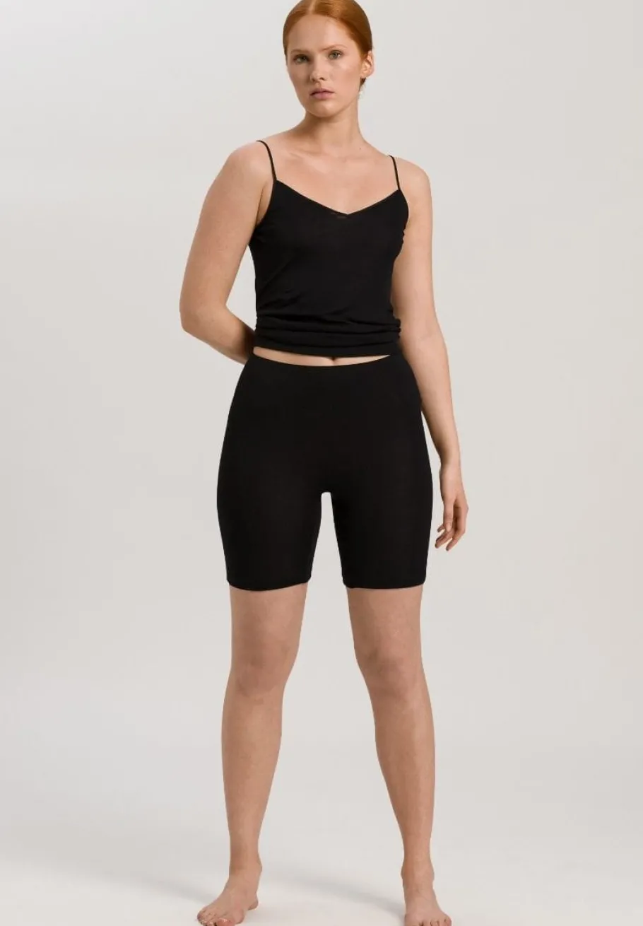 hanro__woolen_silk_camiso_4.webp Hanro - Woolen Silk Camisole - Black^Dame Undertøj