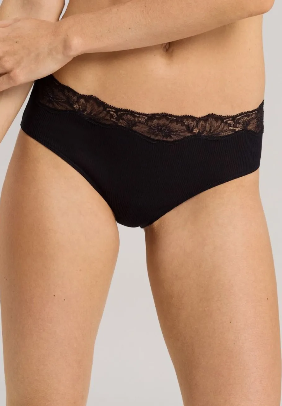 hanro_lace_delight_high_c_2.webp Hanro Lace Delight High cut Brief Black^Dame Undertøj