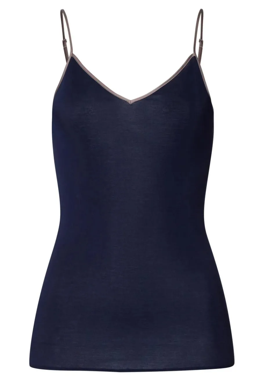 hanro_vneck_spaghetti_top_0.webp Hanro V-neck Spaghetti Top Deep Navy^Dame Undertøj
