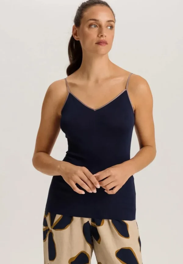Hanro V-neck Spaghetti Top Deep Navy^Dame Undertøj