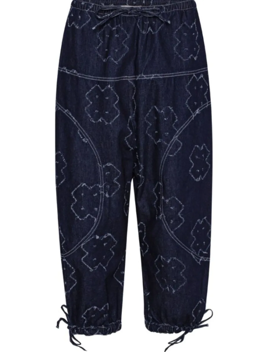 henrik_vibskov_circle_den_0.webp Henrik Vibskov Circle Denim Pants - Dark Needle Punch^Dame Underdele