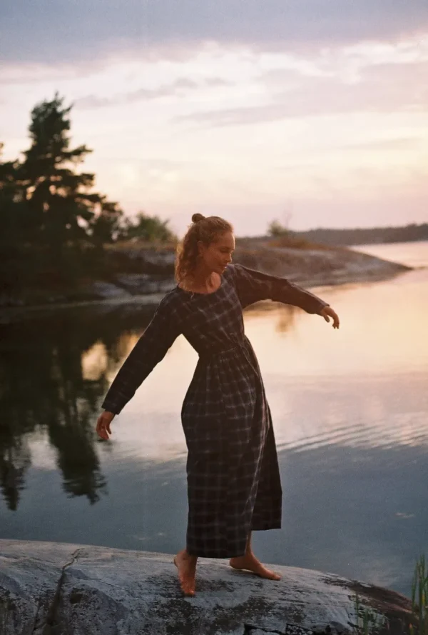 Jungle Folk Liv Long-sleeved Ruffle Dress Checkered^Dame Kjoler Og Jumpsuits