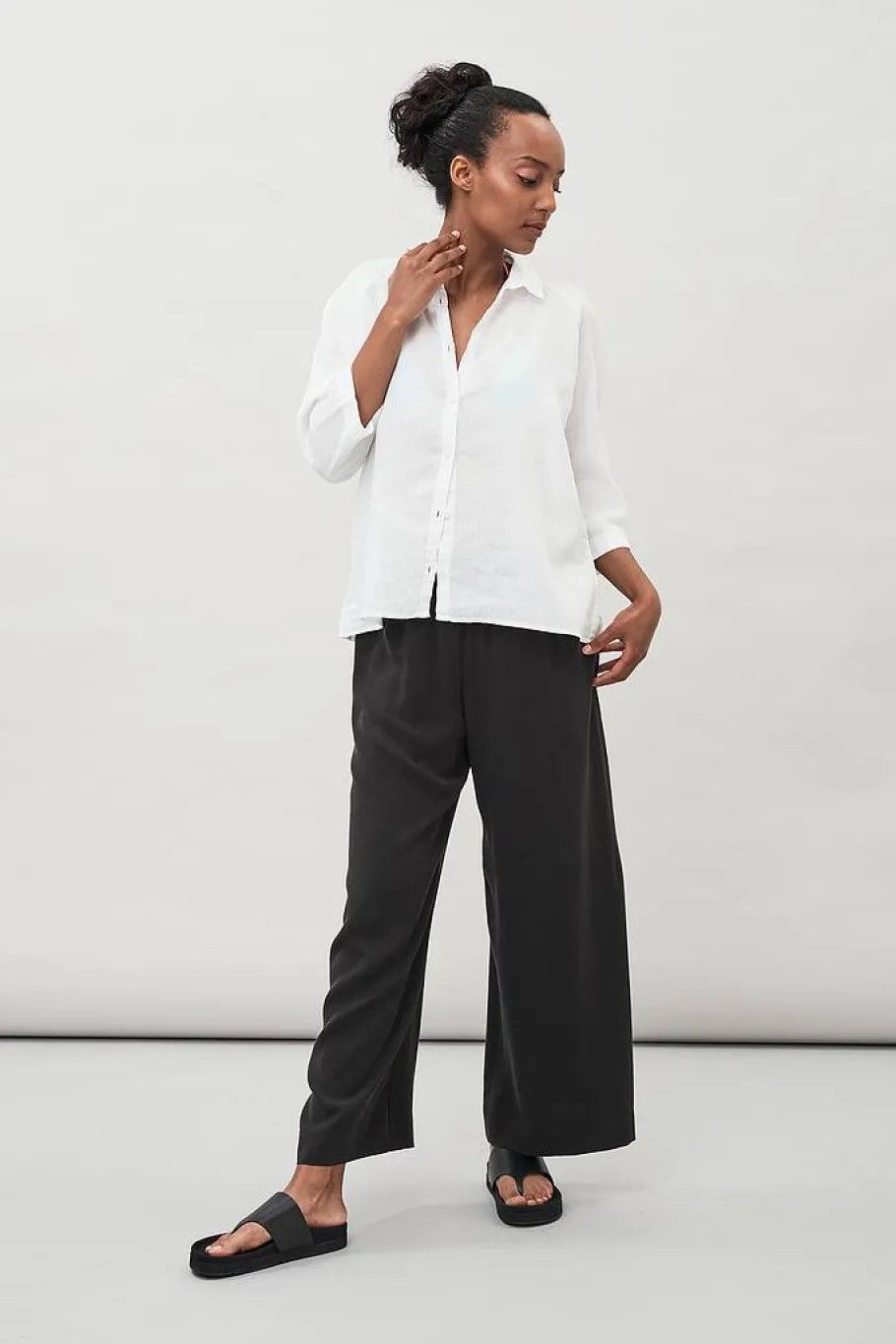 maska_thea_flowy_tencel_p_2.webp Maska Thea Flowy Tencel Pants - Black^Dame Underdele