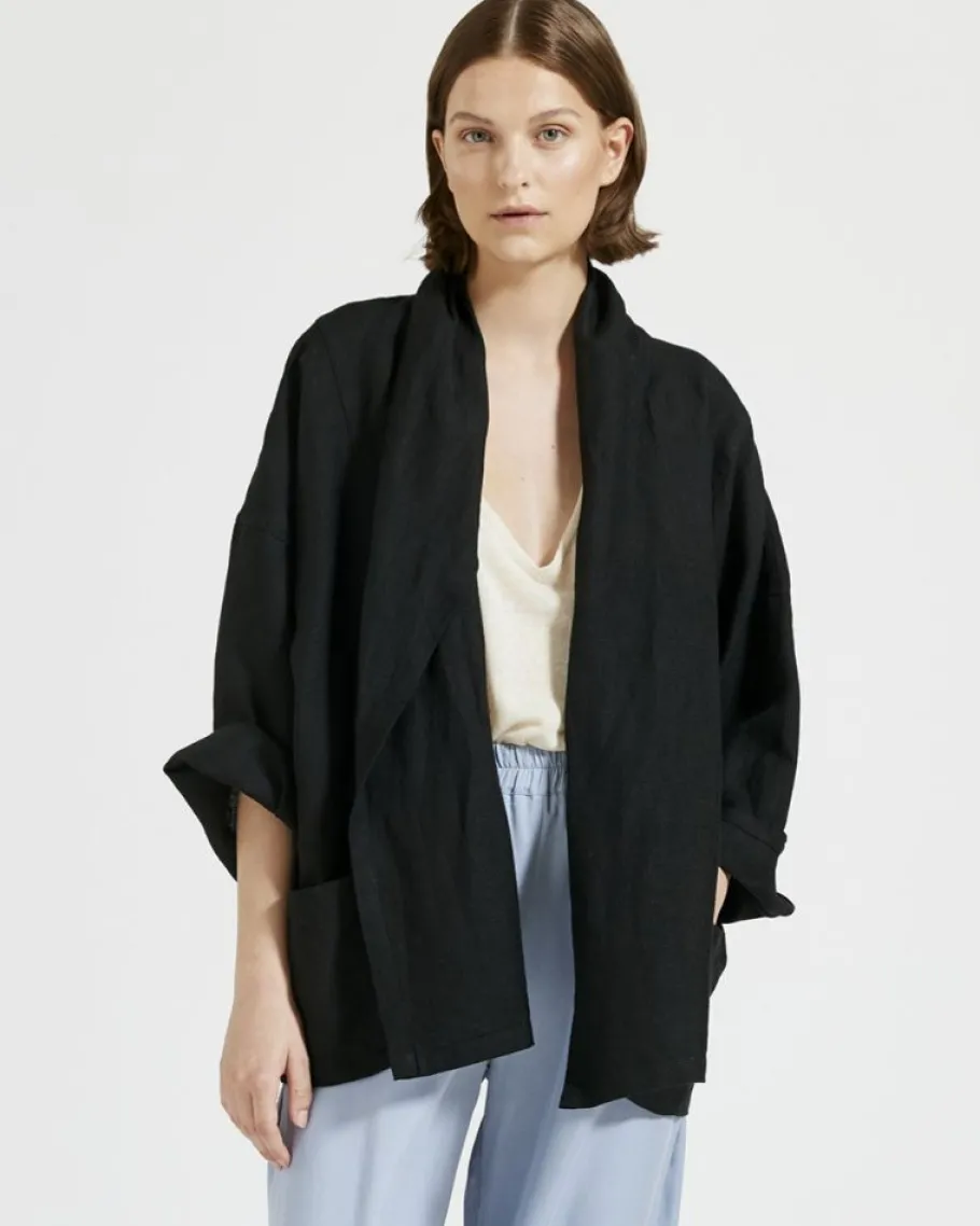 maska_vira___kimono_wrap__0.webp Maska Vira - Kimono wrap linen jacket^Dame Overtøj