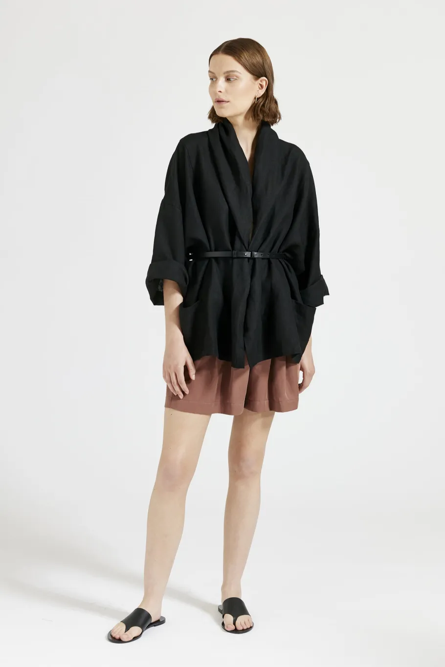 maska_vira___kimono_wrap__3.webp Maska Vira - Kimono wrap linen jacket^Dame Overtøj