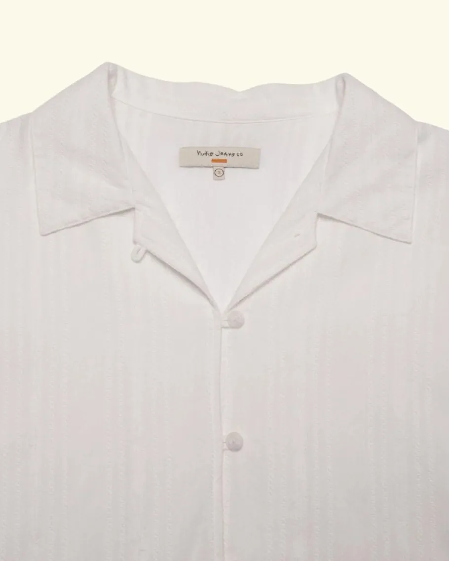 nudie_jeans__edith_stripe_4.webp Nudie Jeans - Edith striped dobby blouse offwhite^Dame Overdele