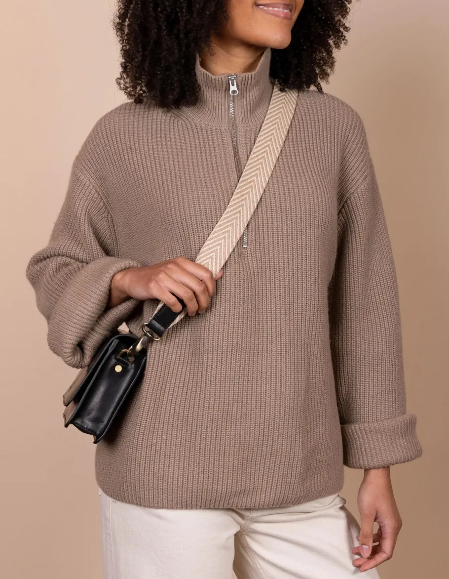 o_my_bag__herringbone_web_3-2.webp O My Bag - Herringbone Webbing Strap - Sand & Black^Dame Tasker Og Punge