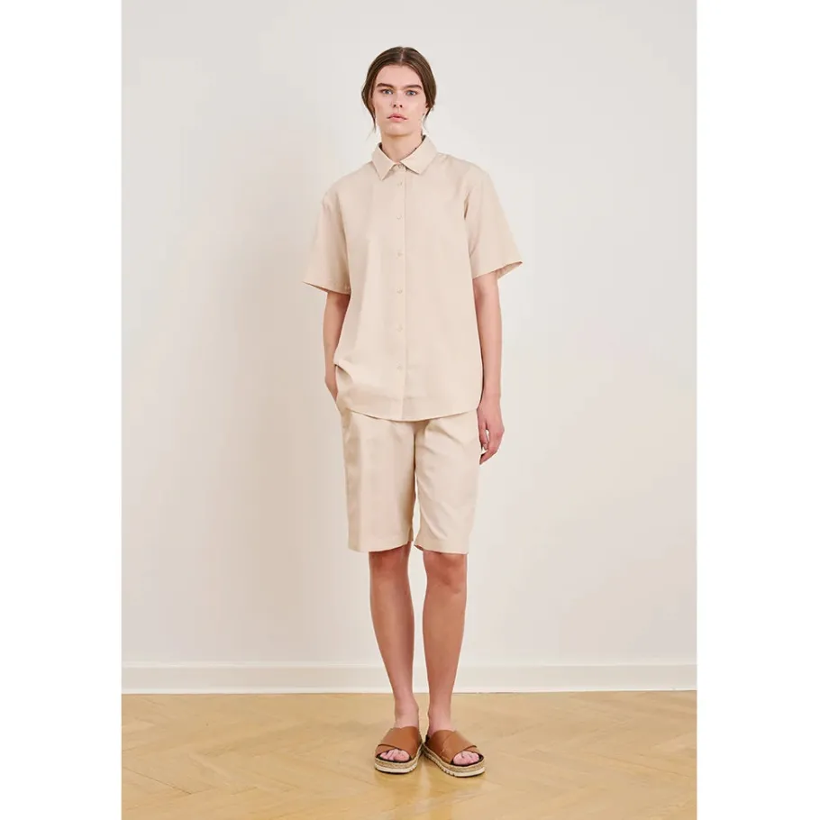 schulz_by_crowd_karla_sho_1.webp Schulz by Crowd Karla Shorts Tencel Beige^Dame Underdele
