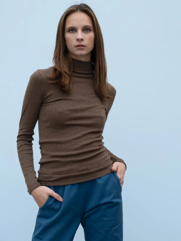 Serendipity - bluse i økologisk bomuld - Turtleneck Chestnut^Dame Overdele