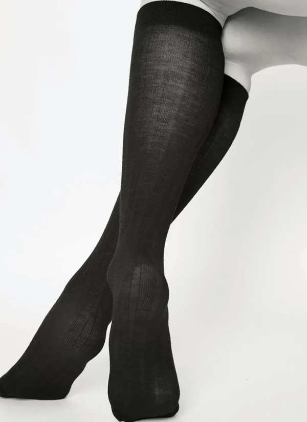 Swedish Stockings - Freja bio wool knee-highs - Black^Dame Sokker Og Strømpebukser
