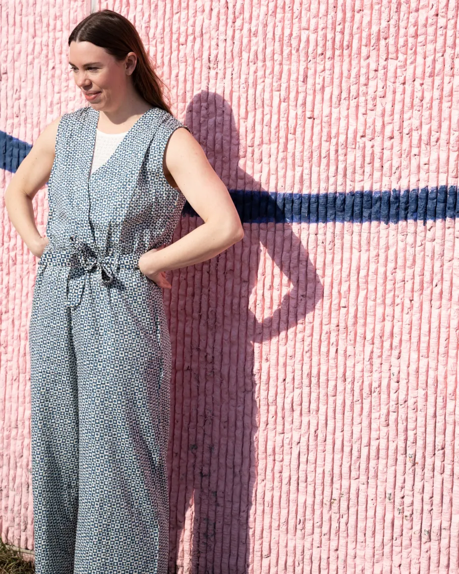 thinking_mu_winona_jumpsu_4.webp Thinking Mu Winona Jumpsuit blue spots^Dame Kjoler Og Jumpsuits