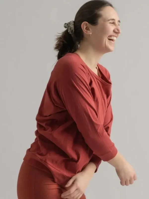 Yogamii Mukha Blouse - økologisk yogatøj - surya red^Dame Overdele